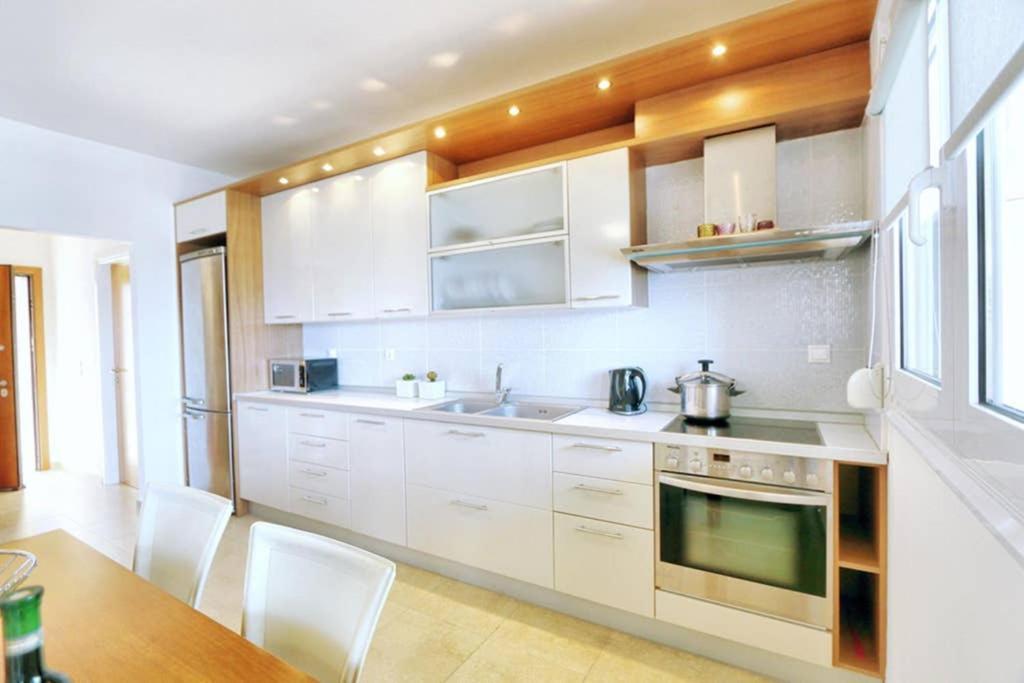 Eleni Sea View Luxury Apartment In Mades Лигария Екстериор снимка