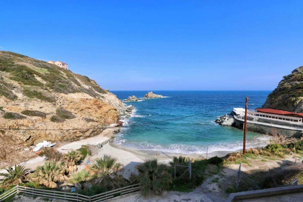 Eleni Sea View Luxury Apartment In Mades Лигария Екстериор снимка