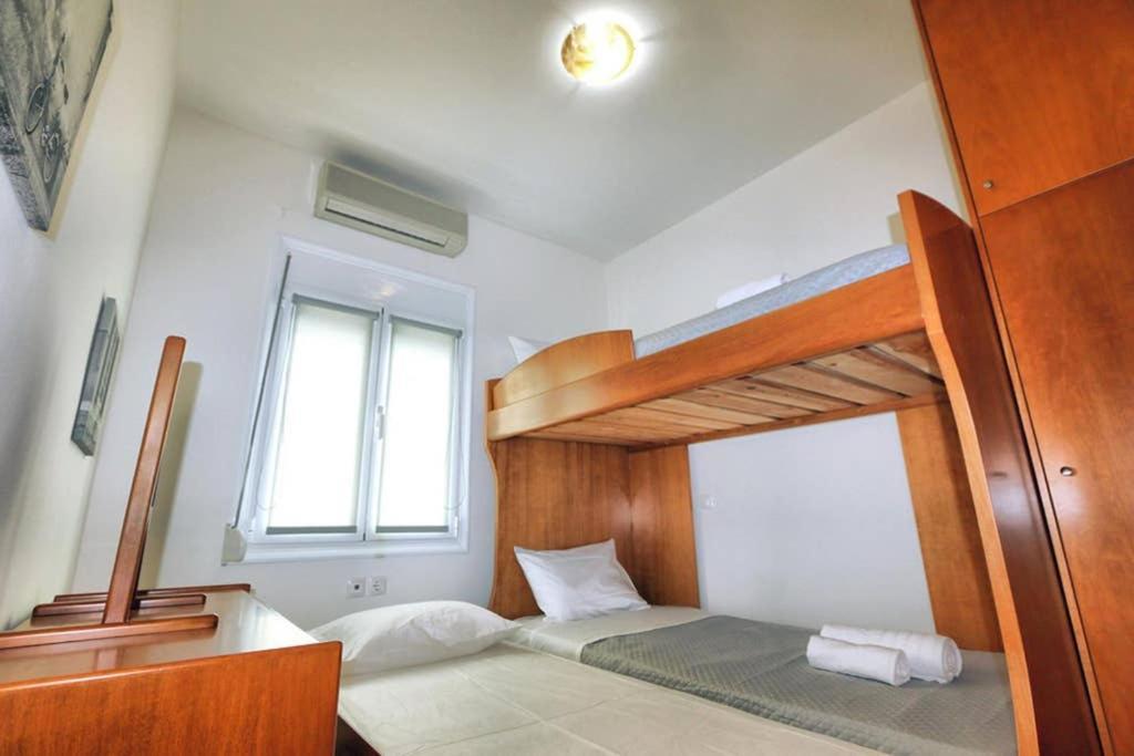 Eleni Sea View Luxury Apartment In Mades Лигария Екстериор снимка
